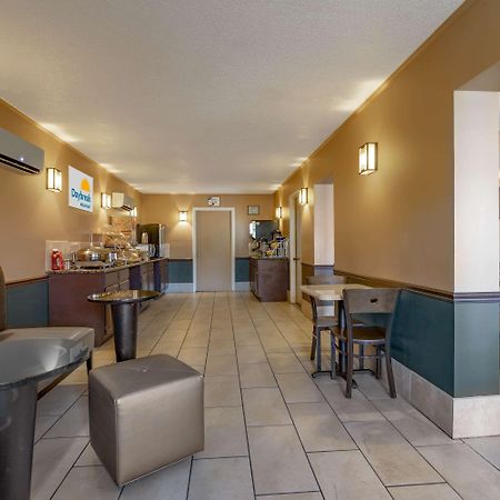 Days Inn By Wyndham Breezewood Exterior foto