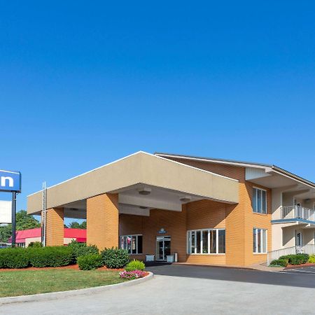 Days Inn By Wyndham Breezewood Exterior foto