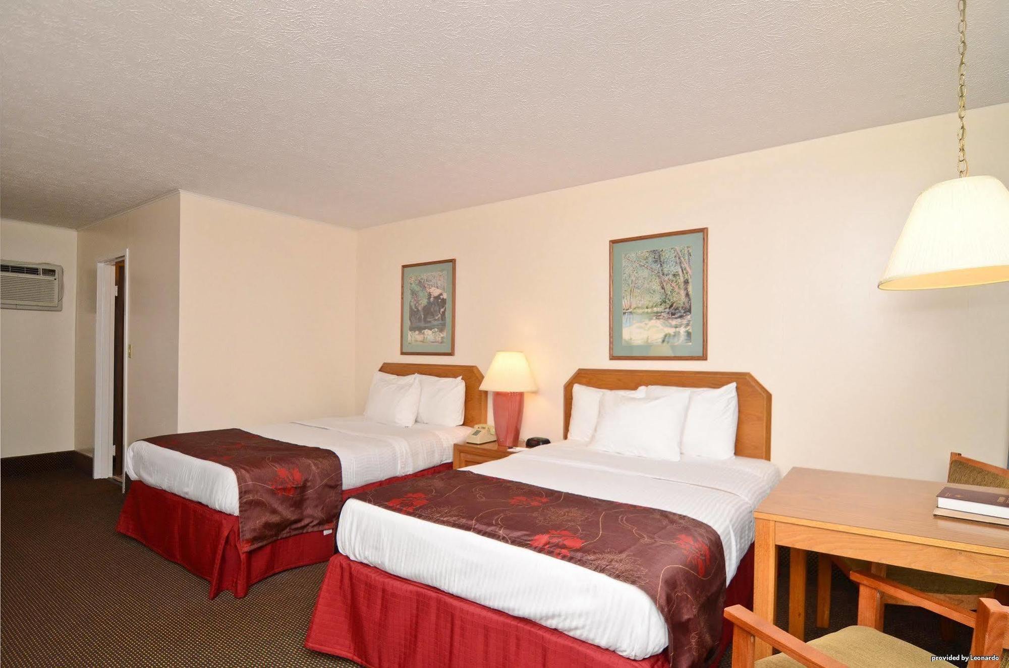 Days Inn By Wyndham Breezewood Exterior foto